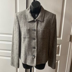 PRE-OWNED WOMEN’S SHORT TWEED JACKET